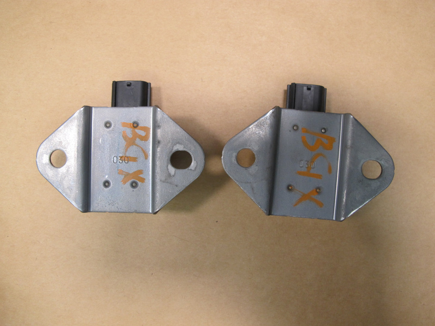03-05 LEXUS GX470 LEFT & RIGHT SIDE SAFETY CRASH IMPACT SRS AIRBAG SENSOR 4PCS OEM