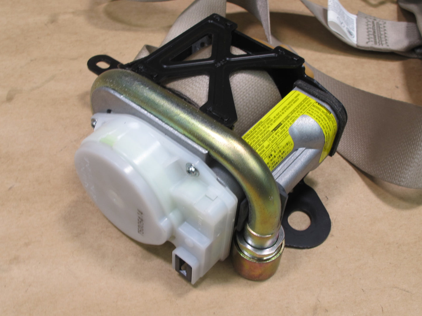 03-09 LEXUS GX470 FRONT RIGHT & LEFT SIDE SEATBELT RETRACTOR SET OEM