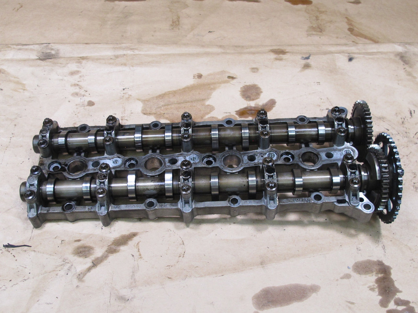 14-18 BMW F30 F31 328dX N47D20C CAMSHAFTS W HOUSING 7797511 OEM