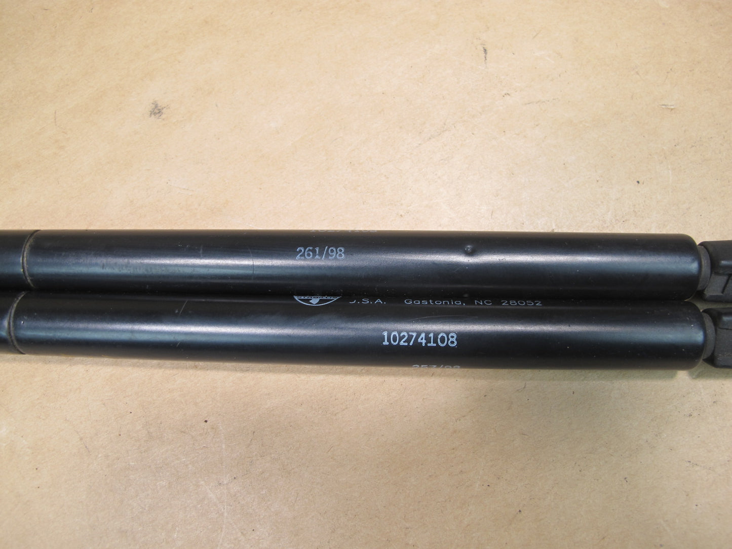 97-04 CHEVROLET CORVETTE C5 SET OF 2 FRONT HOOD SHOCK STRUT SUPPORT OEM