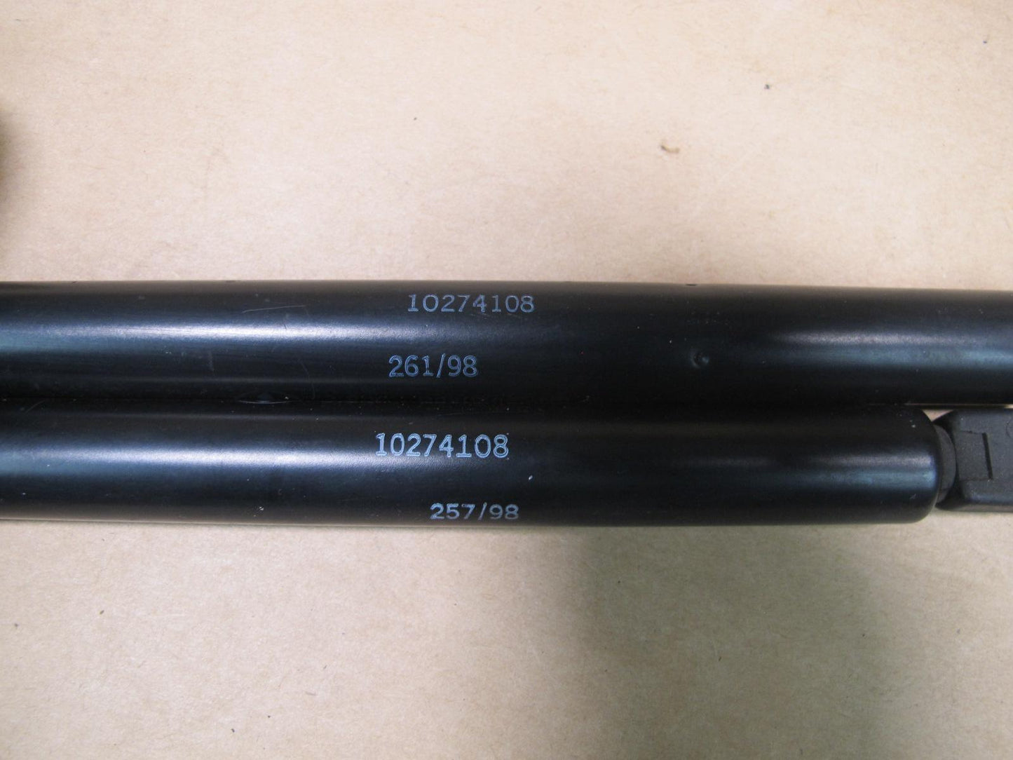 97-04 CHEVROLET CORVETTE C5 SET OF 2 FRONT HOOD SHOCK STRUT SUPPORT OEM