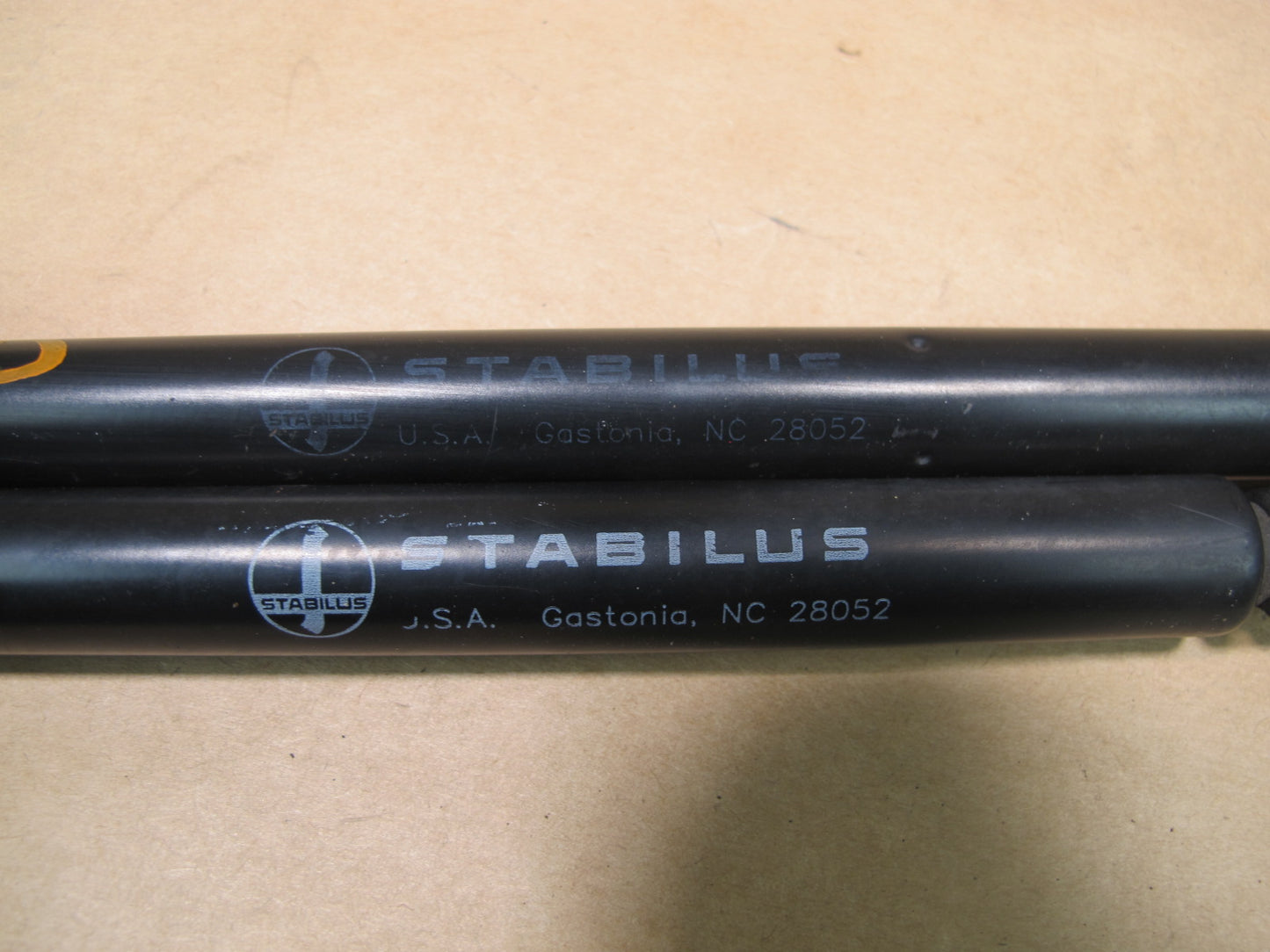 97-04 CHEVROLET CORVETTE C5 SET OF 2 FRONT HOOD SHOCK STRUT SUPPORT OEM
