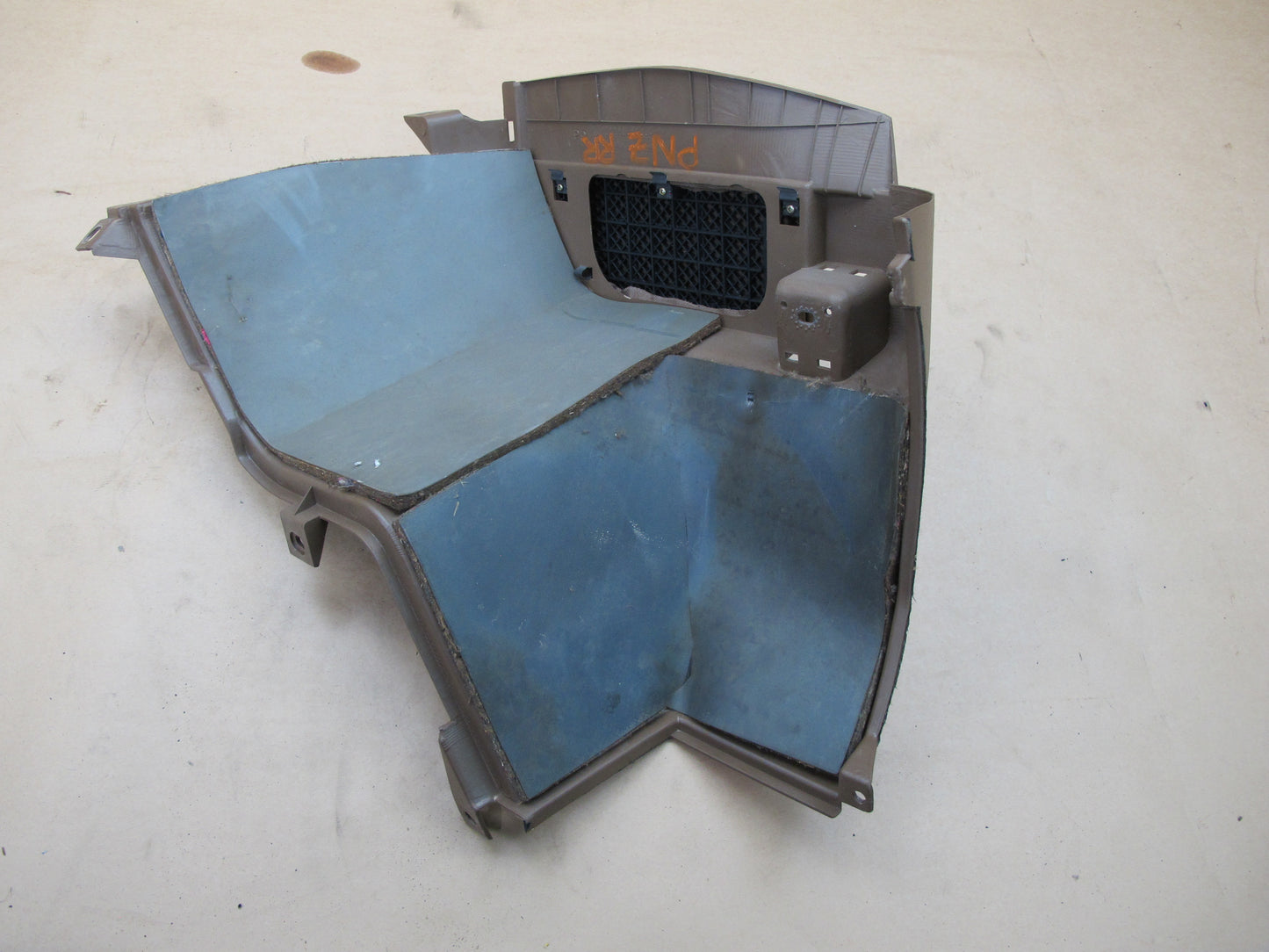 90-96 NISSAN Z32 300ZX SET OF 2 REAR QUARTER TRUNK TRIM COVER PANEL OEM