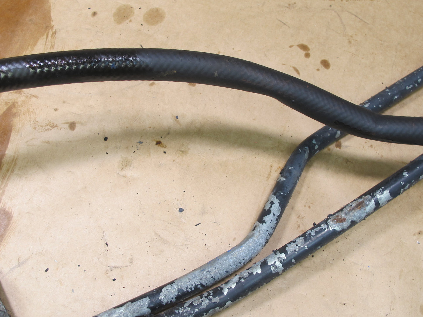 73-85 MERCEDES R107 POWER STEERING OIL COOLING HOSE PIPE LINE OEM