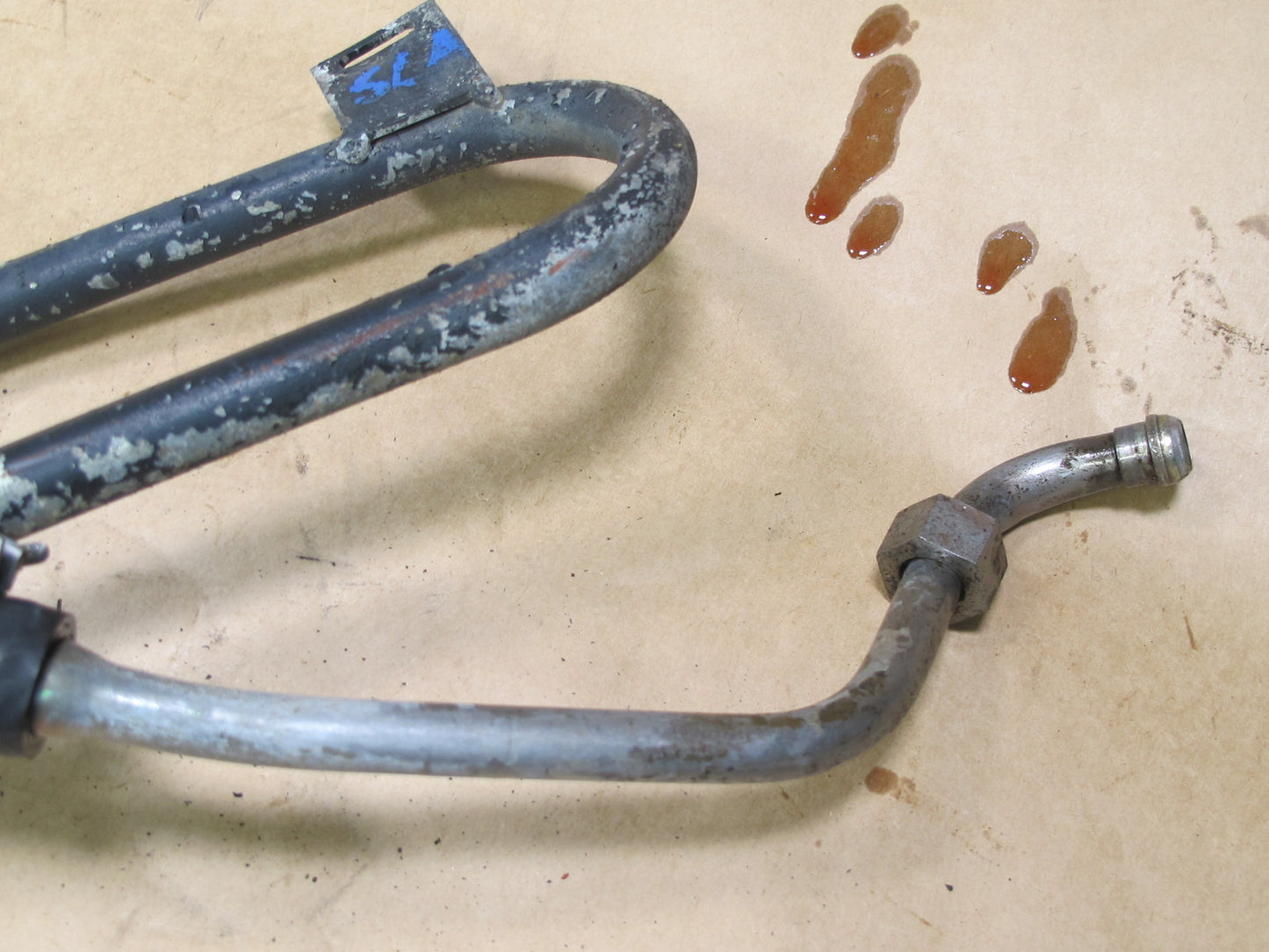 73-85 MERCEDES R107 POWER STEERING OIL COOLING HOSE PIPE LINE OEM
