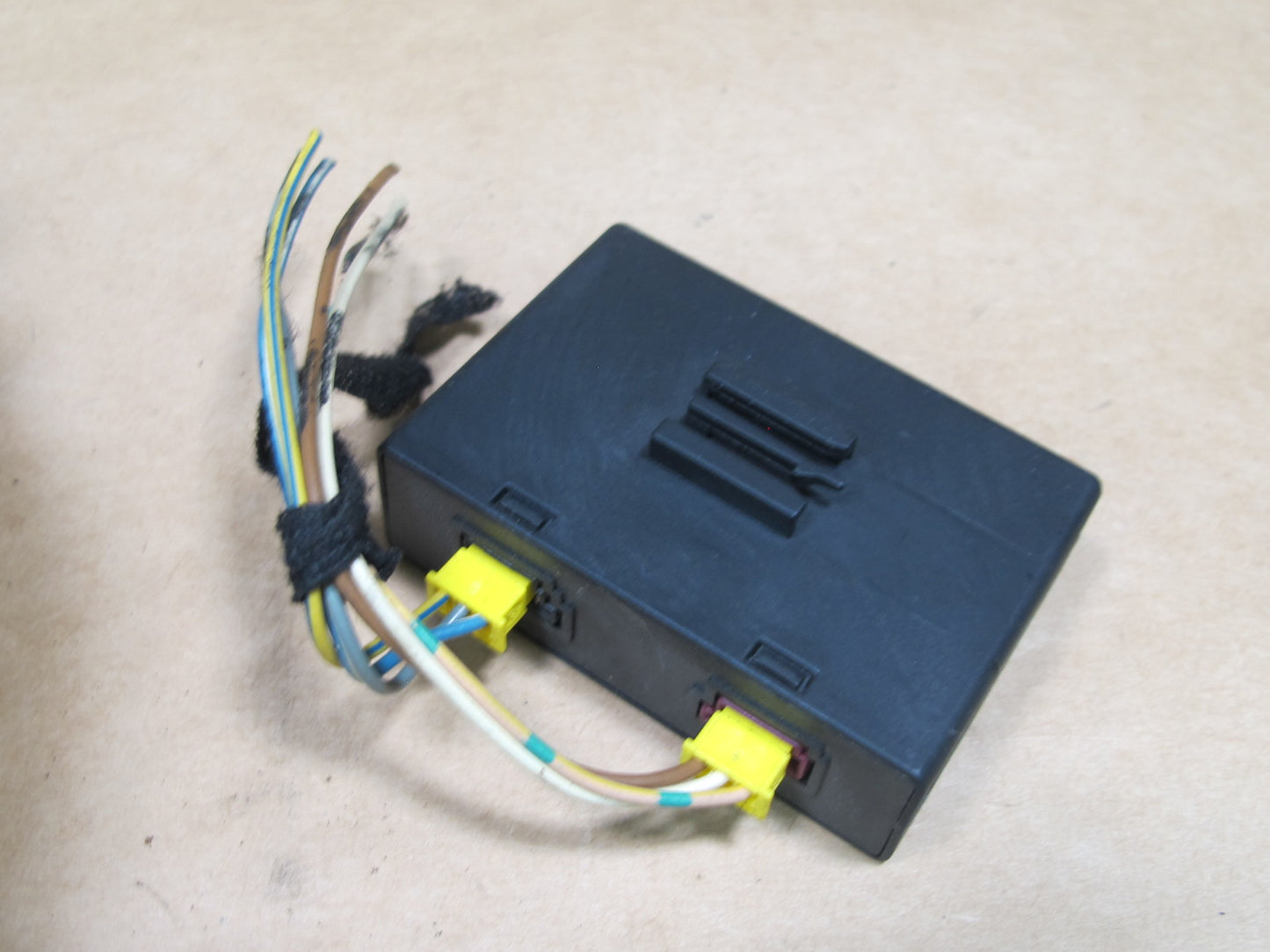 04-08 CHRYSLER CROSSFIRE RIGHT PASSENGER SAFETY OFF CONTROL MODULE 1938200226 OEM