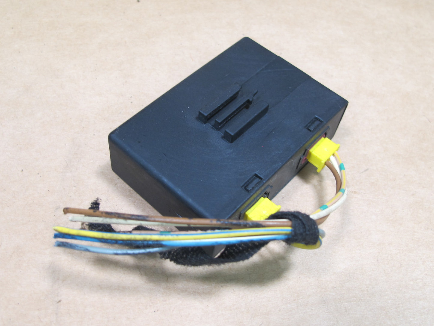 04-08 CHRYSLER CROSSFIRE RIGHT PASSENGER SAFETY OFF CONTROL MODULE 1938200226 OEM