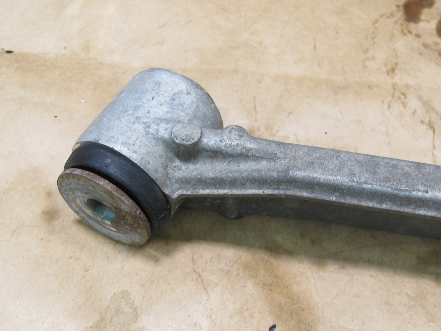 97-04 CHEVROLET CORVETTE C5 FRONT LEFT SUSPENSION LOWER CONTROL ARM OEM