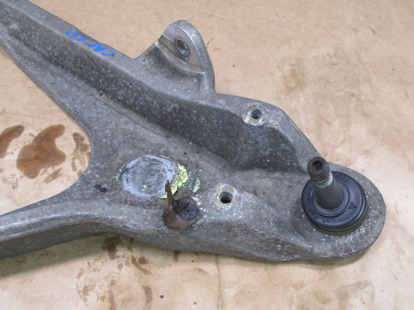 97-04 CHEVROLET CORVETTE C5 FRONT RIGHT SUSPENSION LOWER CONTROL ARM OEM