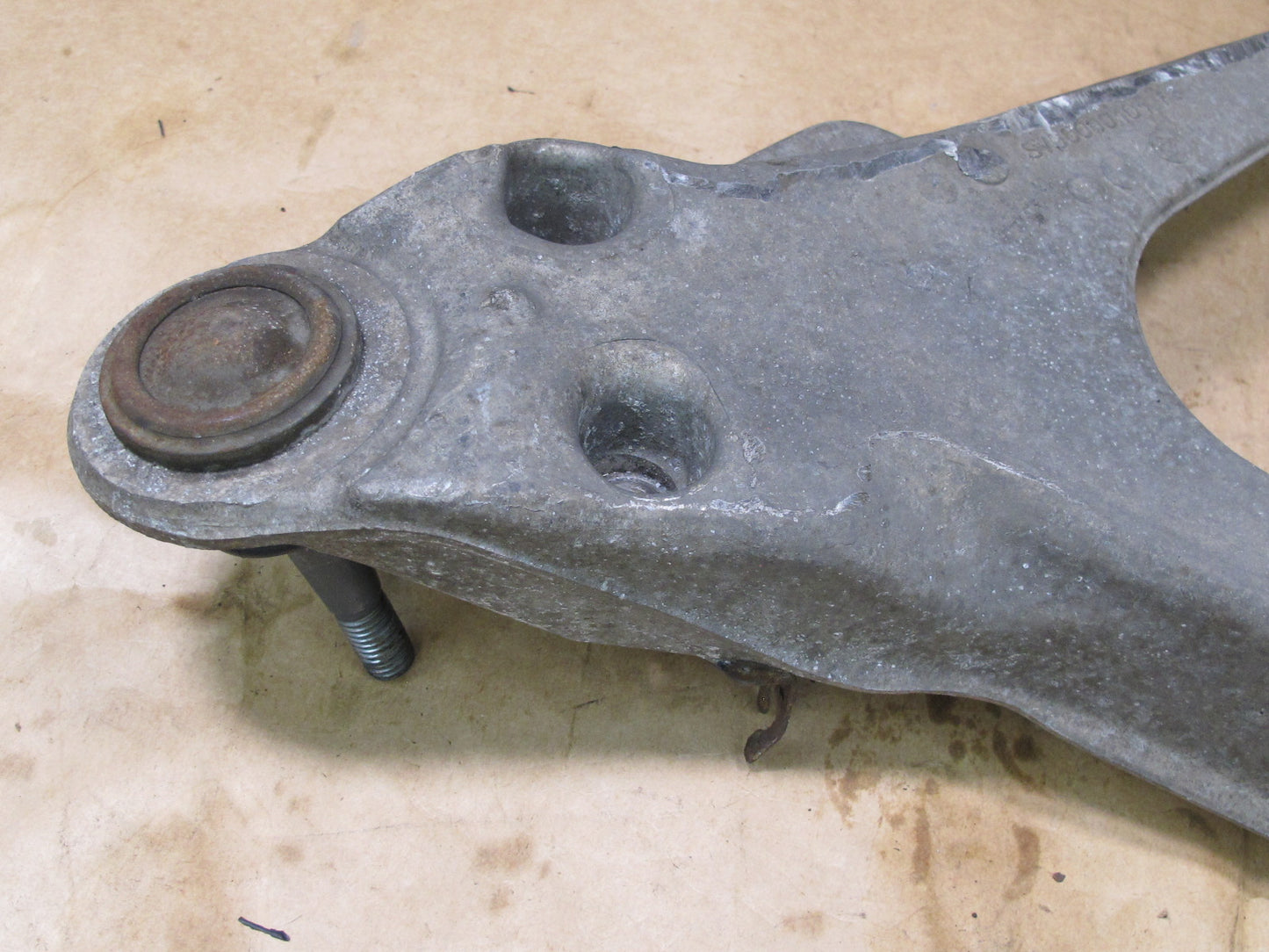 97-04 CHEVROLET CORVETTE C5 FRONT RIGHT SUSPENSION LOWER CONTROL ARM OEM
