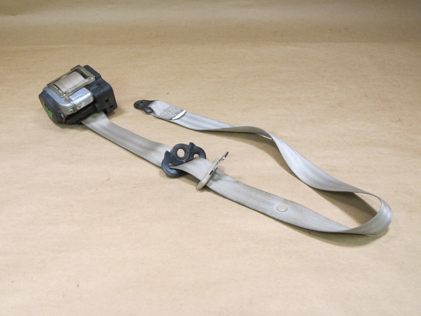 99-03 VW EUROVAN T4 FRONT RIGHT & LEFT SIDE SEATBELT RETRACTOR SET OEM