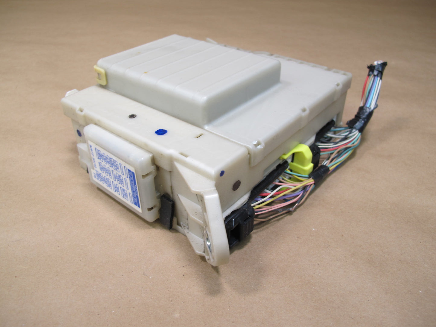 2010 LEXUS IS250 IS350 POWER JUNCTION FUSE RELAY BOX 82672-53150 OEM