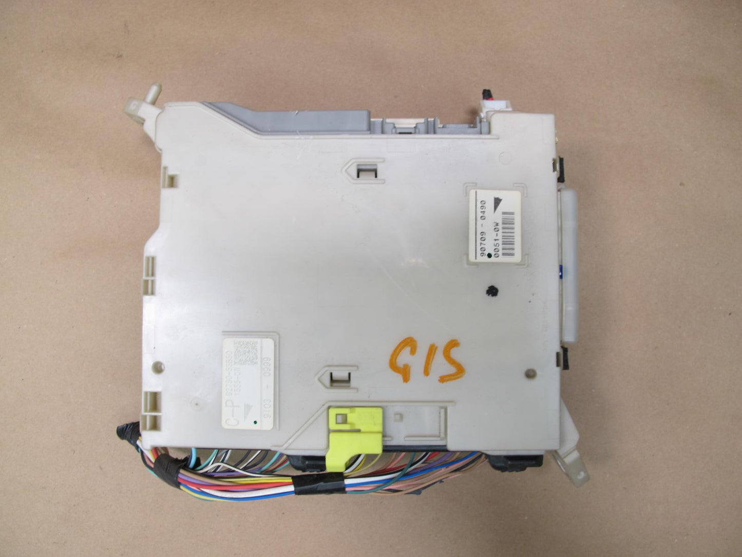 2010 LEXUS IS250 IS350 POWER JUNCTION FUSE RELAY BOX 82672-53150 OEM