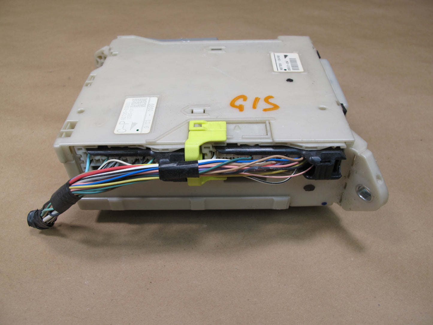 2010 LEXUS IS250 IS350 POWER JUNCTION FUSE RELAY BOX 82672-53150 OEM