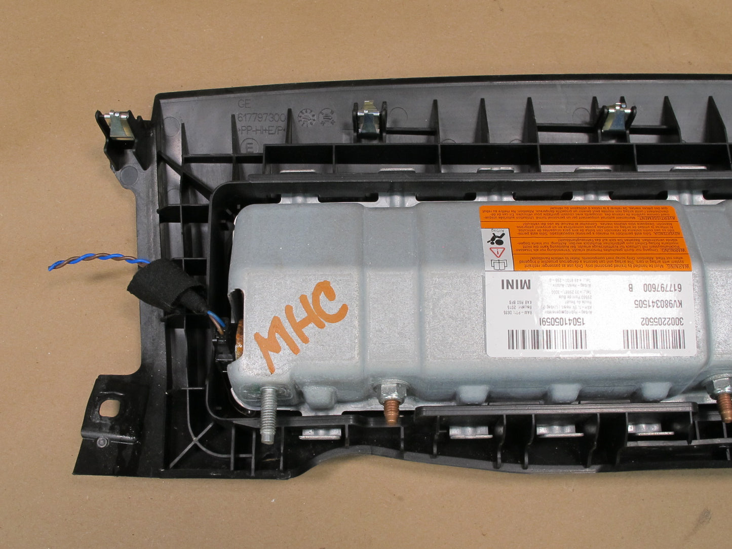 11-16 MINI R60 COUNTRYMAN FRONT RIGHT PASSENGER SIDE UNDER DASH KNEE SRS AIRBAG OEM