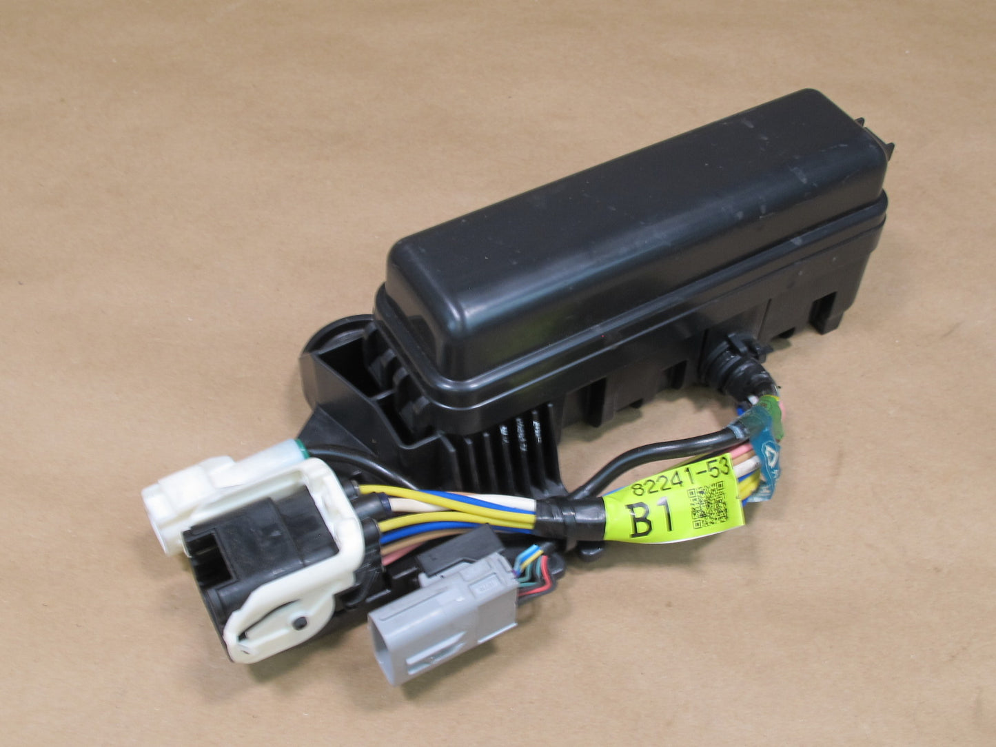 10-15 LEXUS IS250 IS350 CONVERTIBLE REAR TRUNK RELAY FUSE JUNCTION BOX OEM