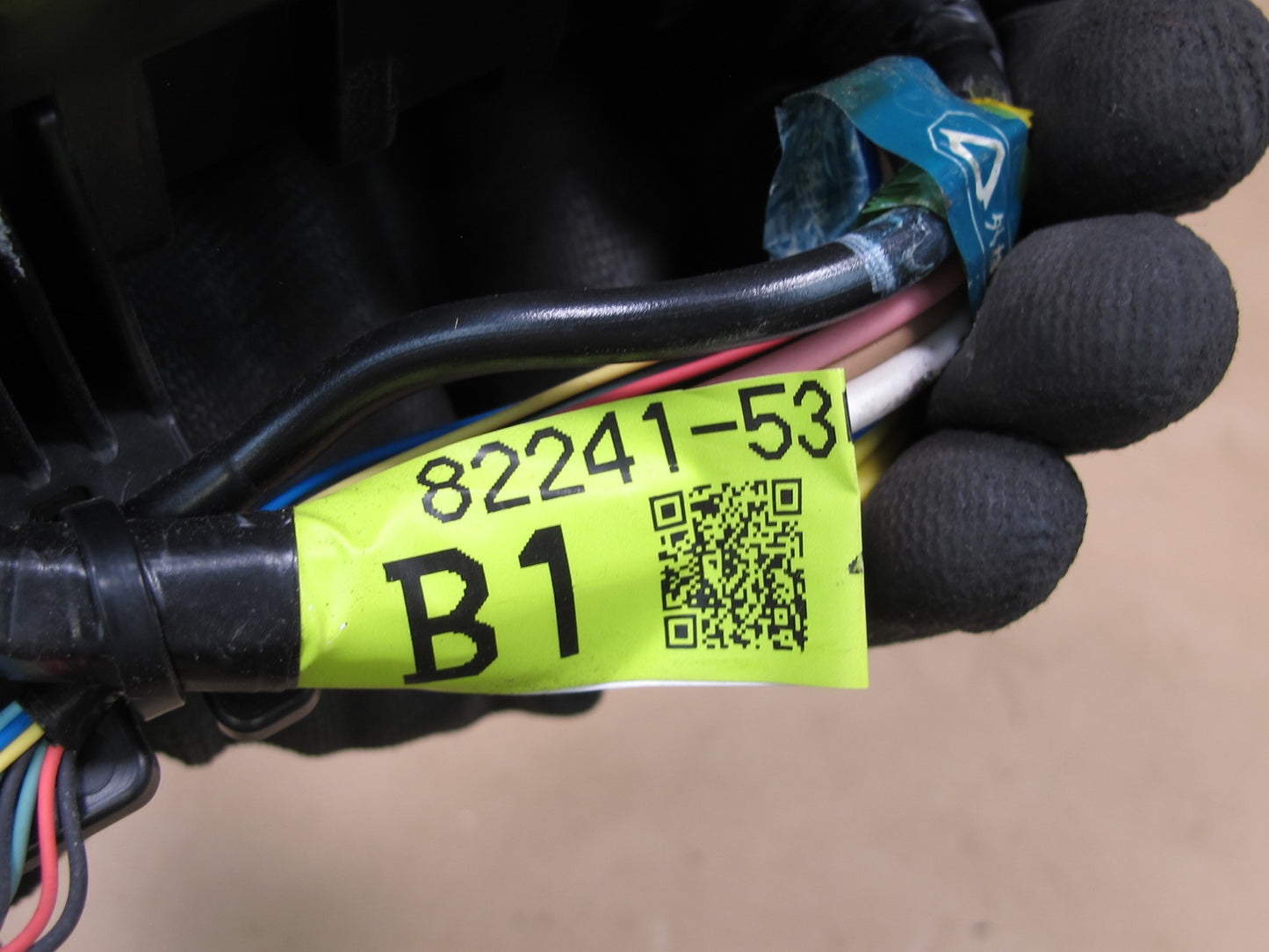 10-15 LEXUS IS250 IS350 CONVERTIBLE REAR TRUNK RELAY FUSE JUNCTION BOX OEM