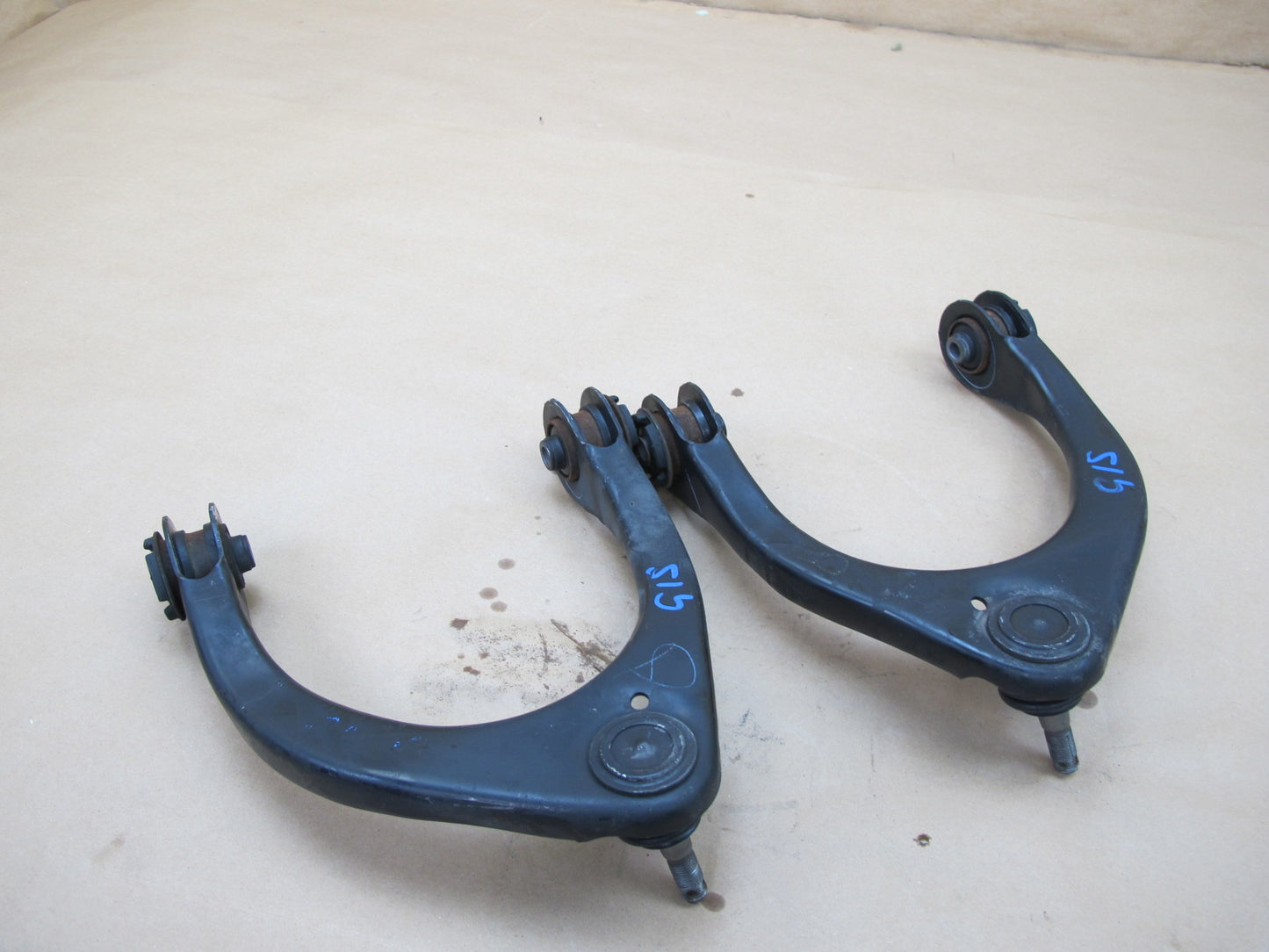 10-15 LEXUS IS250 IS350 FRONT LEFT & RIGHT SIDE UPPER CONTROL ARM SET OEM
