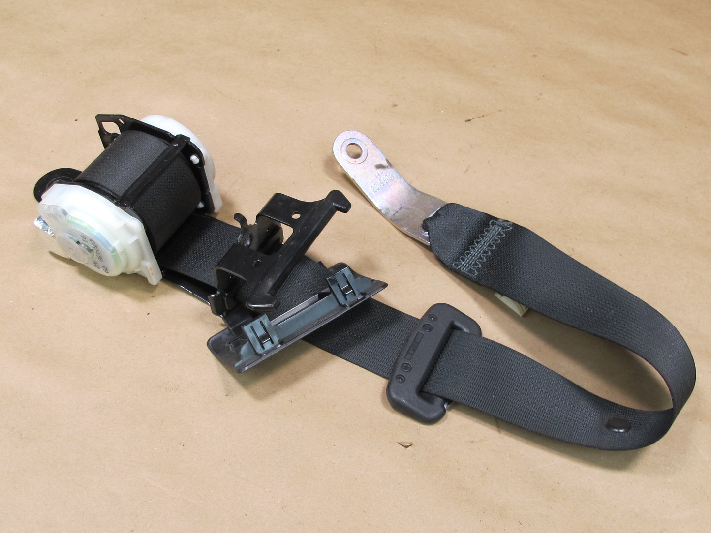 10-15 LEXUS IS250 IS350 CONVERTIBLE REAR RIGHT & LEFT SIDE SEATBELT RETRACTOR SET OEM