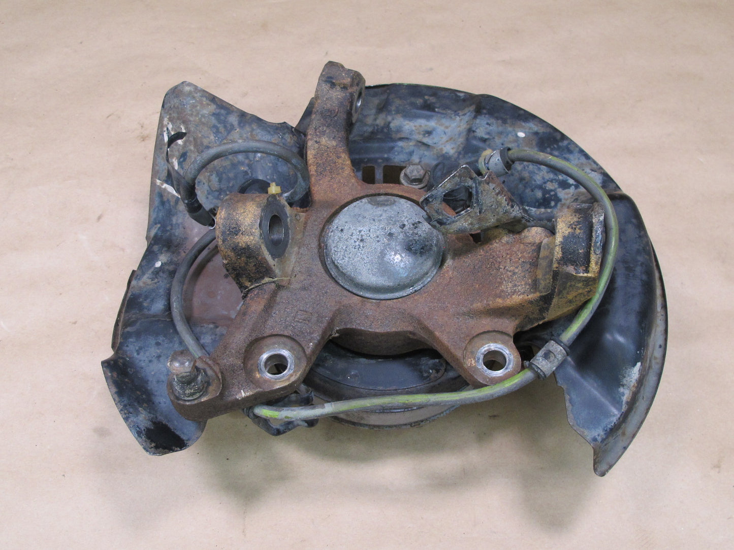 86-90 Toyota Supra MK3 ABS Front Right Spindle Knuckle Wheel Hub Bearing OEM