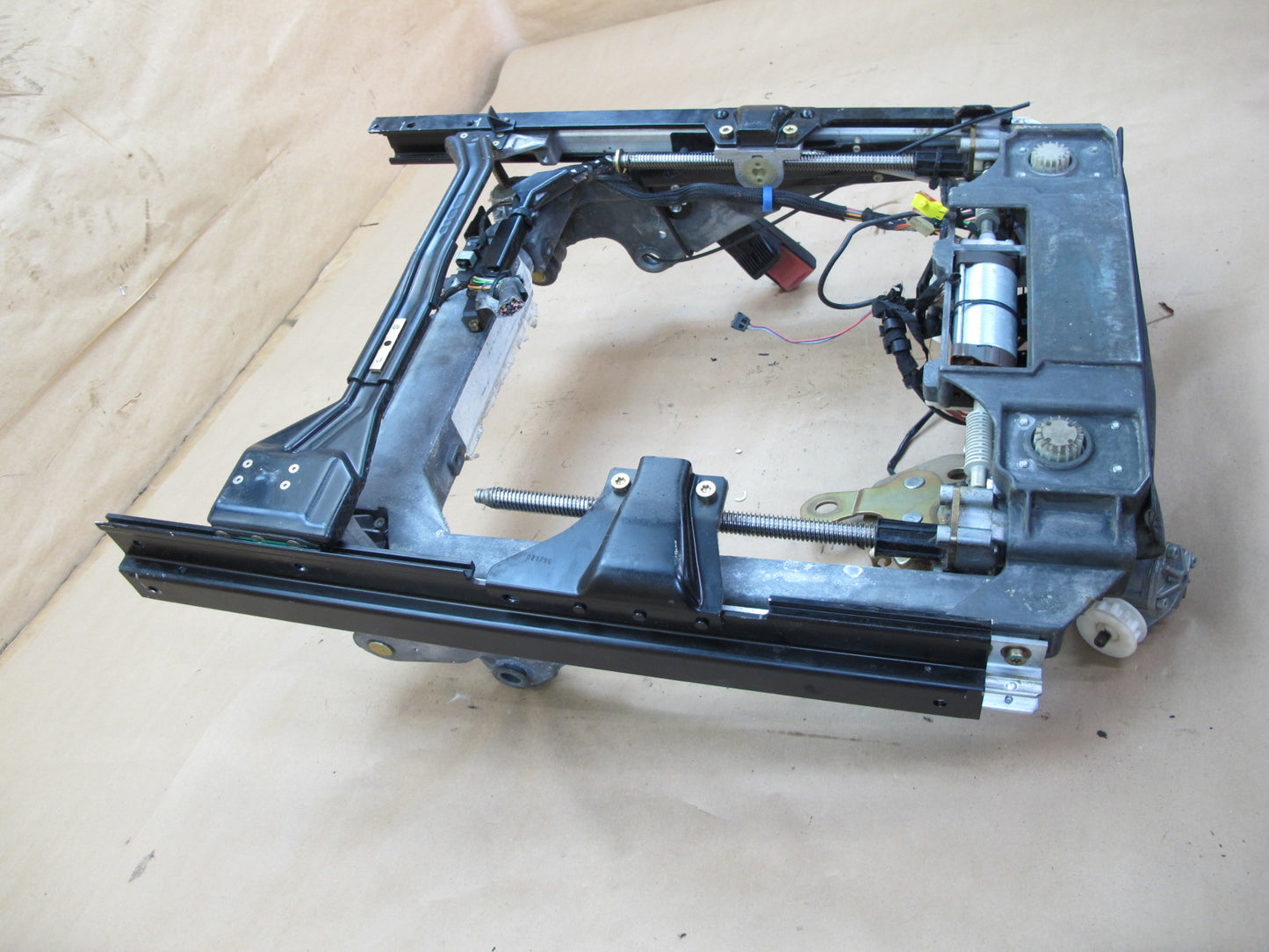 94-02 MERCEDES R129 SL FRONT LEFT SEAT LOWER FRAME TRACK RAIL W MOTORS OEM