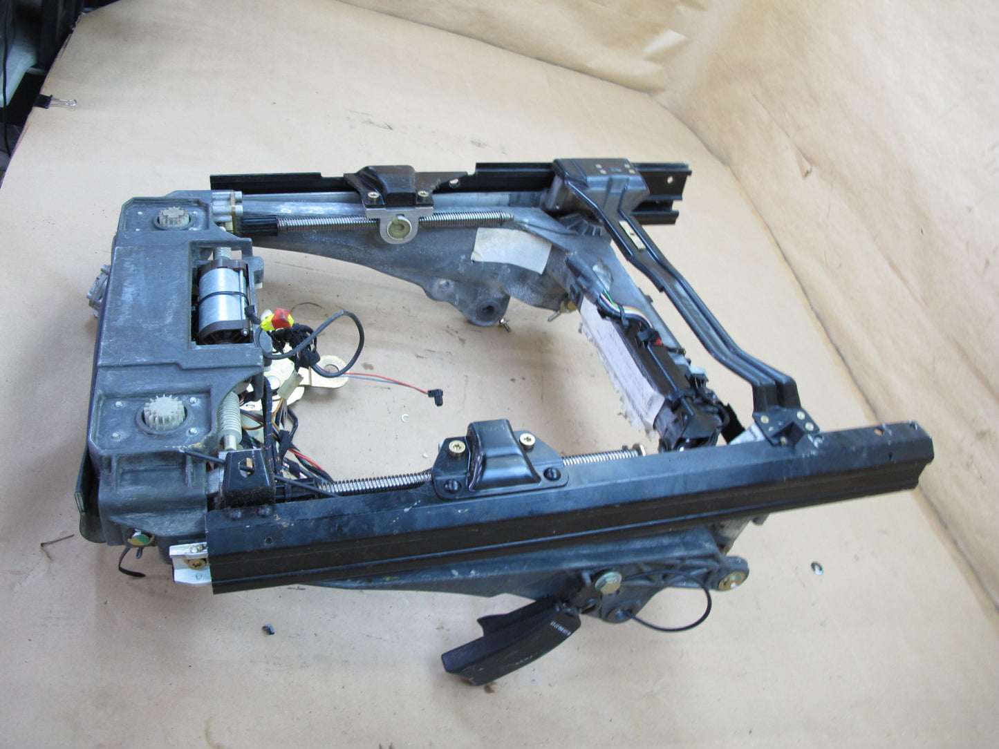 94-02 MERCEDES R129 SL FRONT LEFT SEAT LOWER FRAME TRACK RAIL W MOTORS OEM