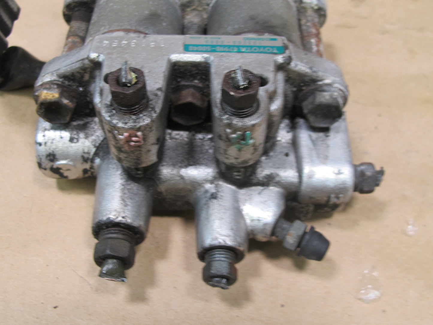 95-96 LEXUS UCF20 LS400 BRAKE TRACTION ACTUATOR MODULE 47990-50040 OEM