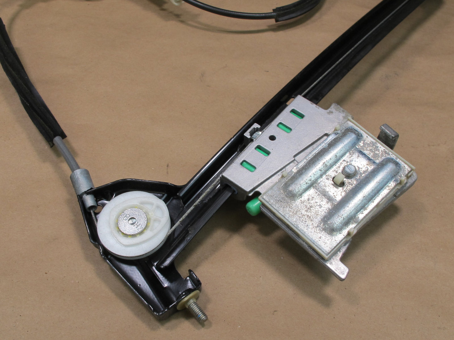 03-12 MERCEDES R230 SL-CLASS FRONT RIGHT WINDOW REGULATOR W MOTOR OEM