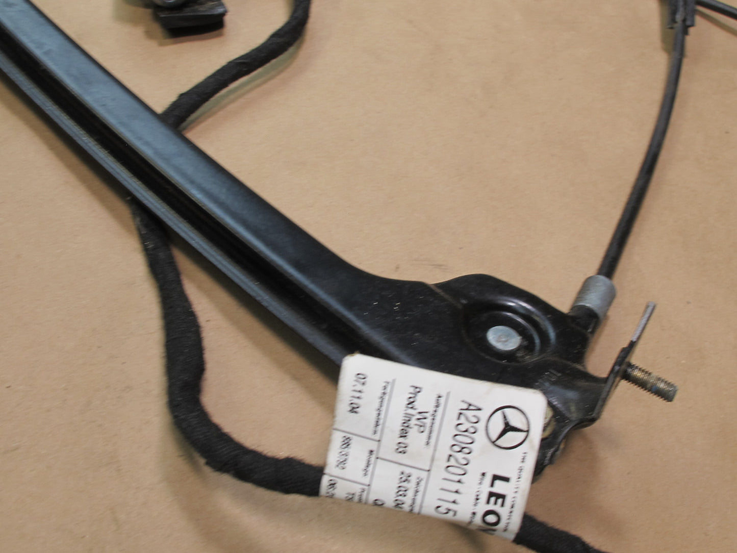 03-12 MERCEDES R230 SL-CLASS FRONT RIGHT WINDOW REGULATOR W MOTOR OEM