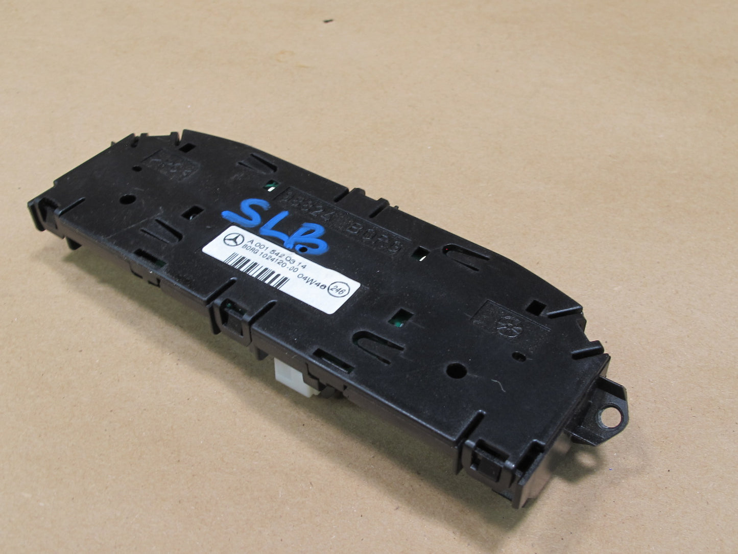 03-09 MERCEDES R230 SL-CLASS PARKTRONIC CLOCK DISPLAY MODULE A0015420314 OEM