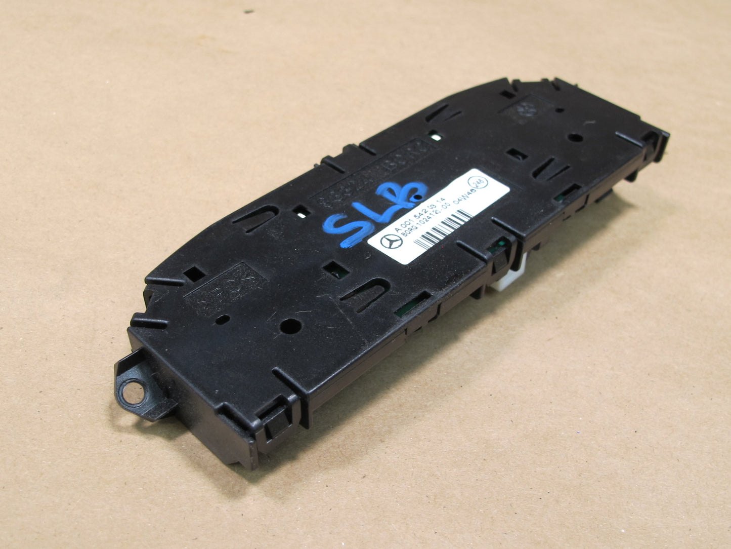 03-09 MERCEDES R230 SL-CLASS PARKTRONIC CLOCK DISPLAY MODULE A0015420314 OEM