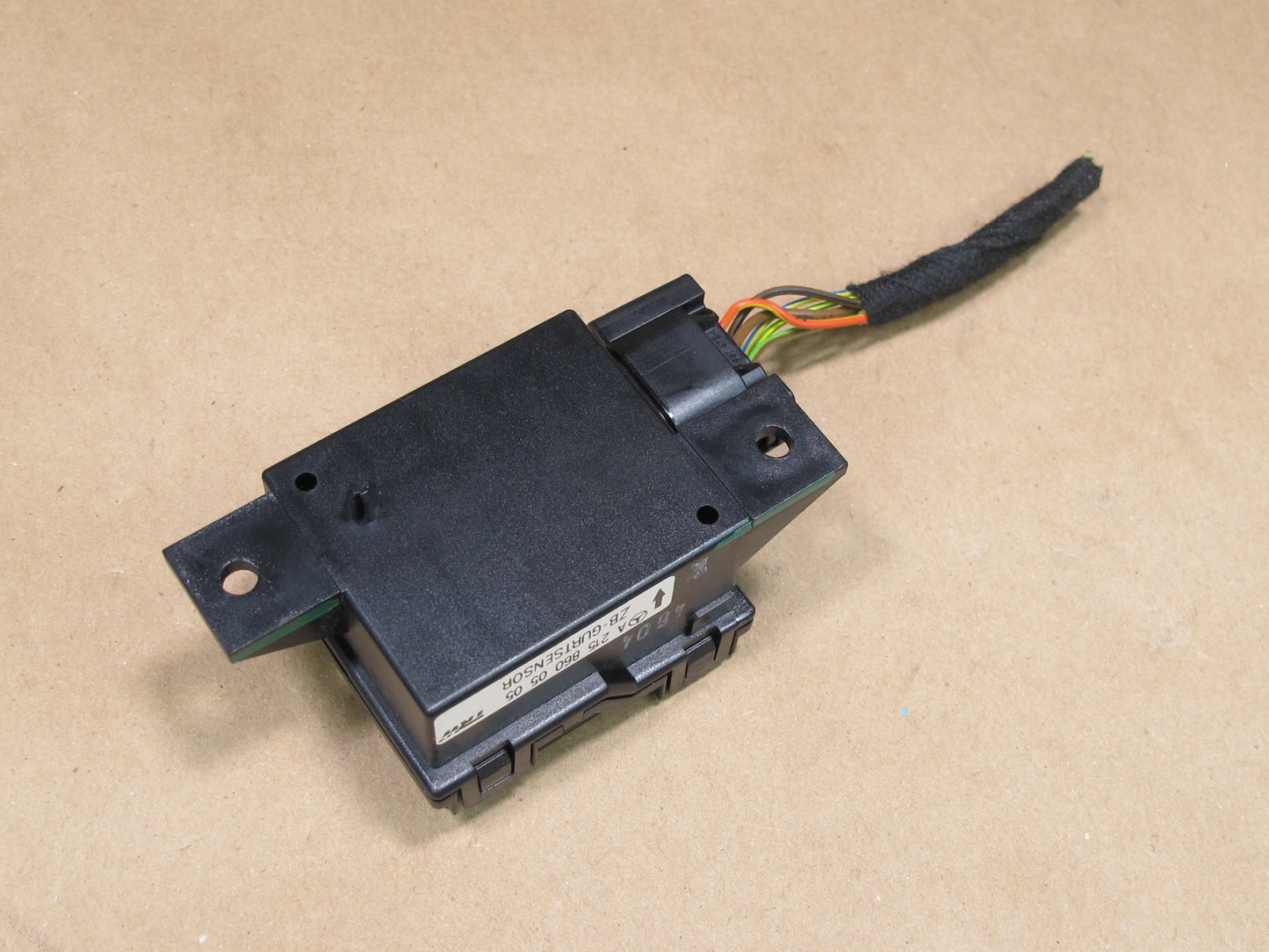 03-06 MERCEDES R230 SL-CLASS SEAT BELT TENSIONER SENSOR MODULE 2158600505 OEM