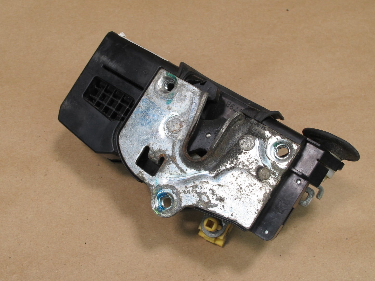 2003-2007 Hummer H2 Rear Right Passenger Side Door Lock Latch Actuator