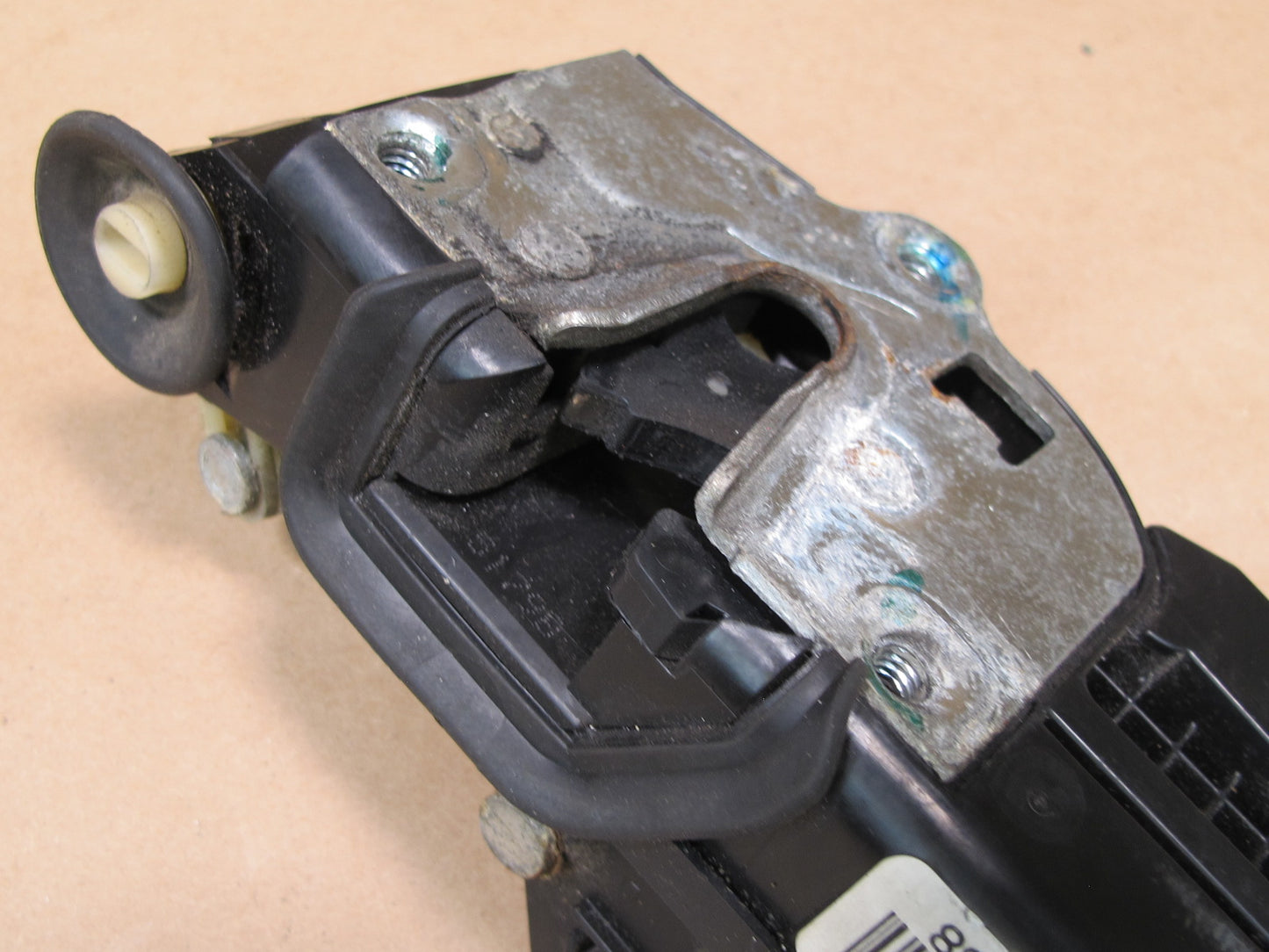 2003-2007 Hummer H2 Rear Right Passenger Side Door Lock Latch Actuator