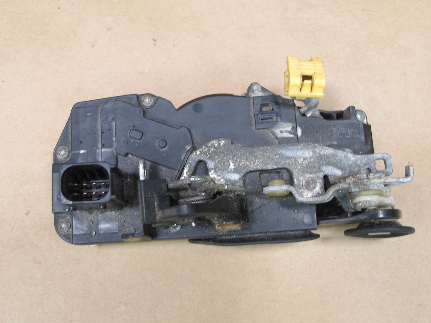2003-2007 Hummer H2 Rear Right Passenger Side Door Lock Latch Actuator