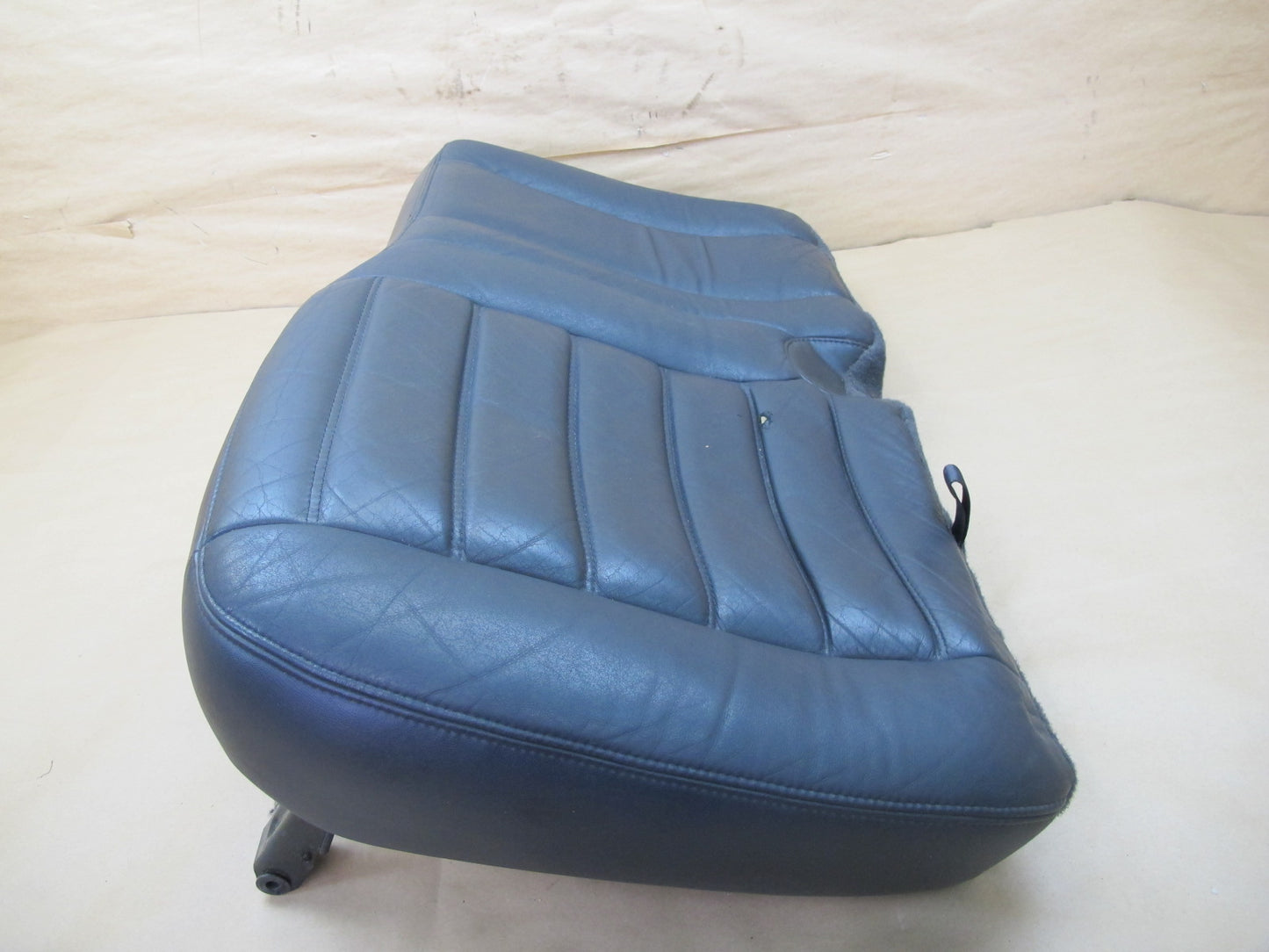 2003-2007 Hummer H2 Rear Left Driver Side Seat Lower Cushion Leather