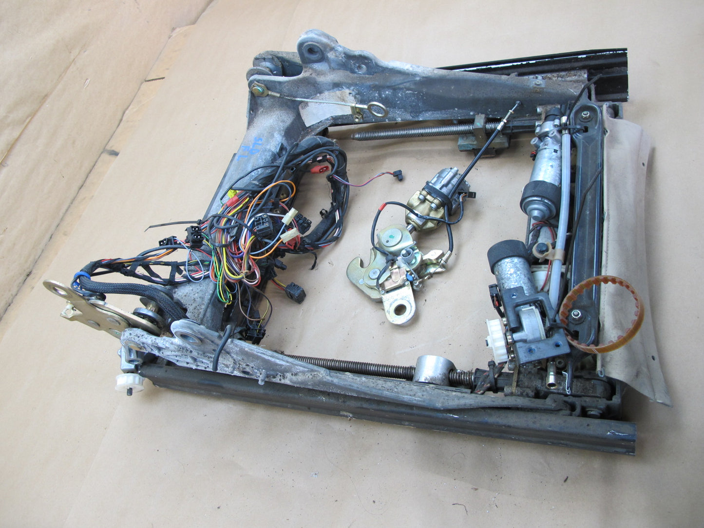 94-02 Mercedes R129 SL Front Left Seat Lower Frame Track Rail w Motors OEM