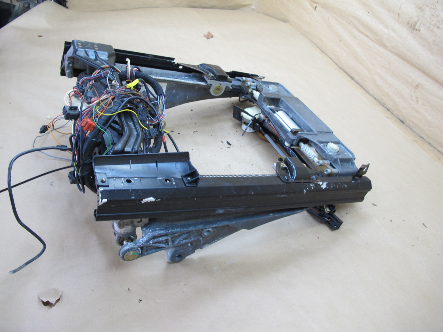 94-02 Mercedes R129 SL Front Right Seat Lower Frame Track Rail w Motors OEM