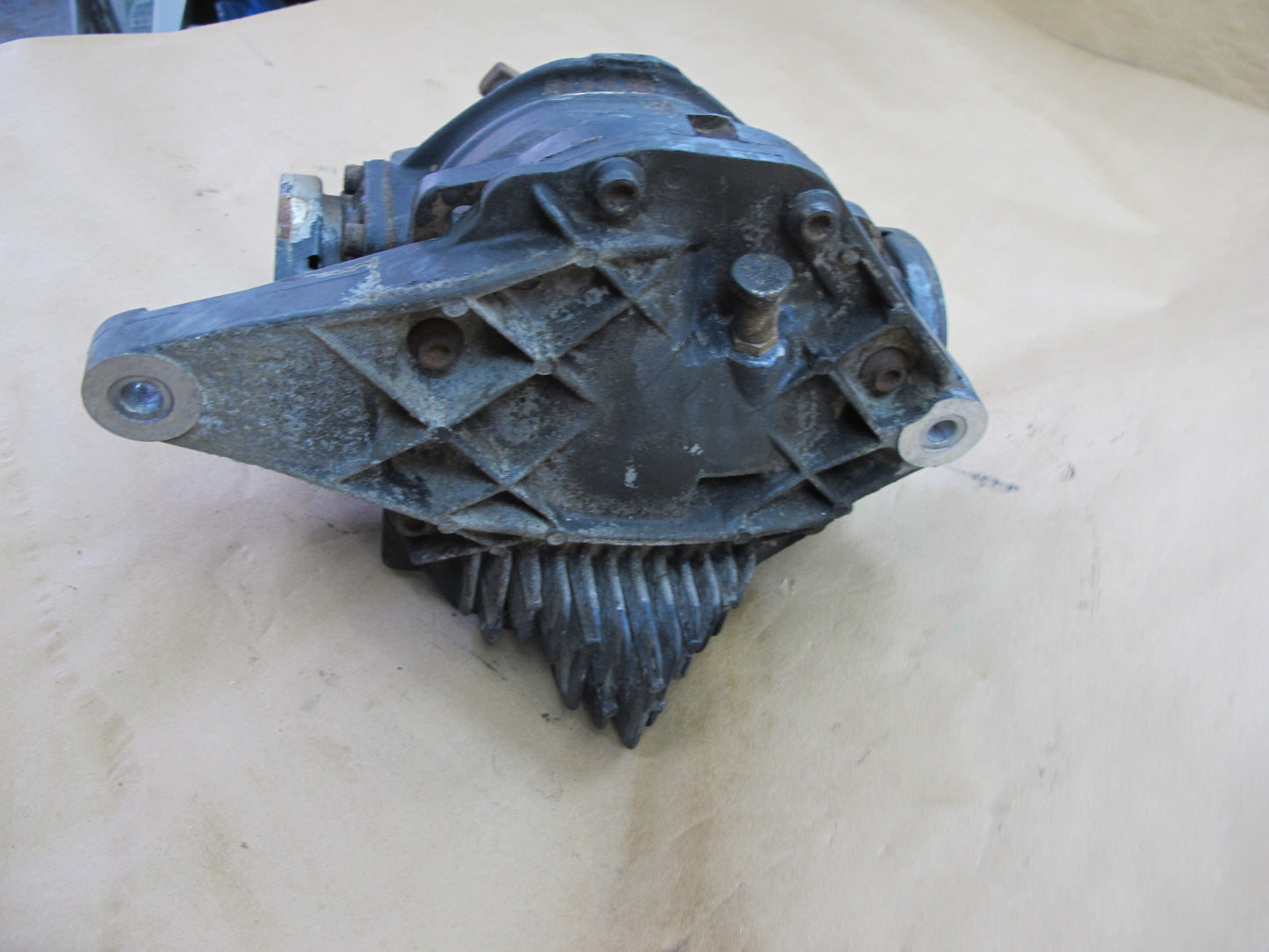 96-98 MERCEDES R129 SL-CLASS REAR DIFFERENTIAL AXLE CARRIER 2.65 RATIO OEM