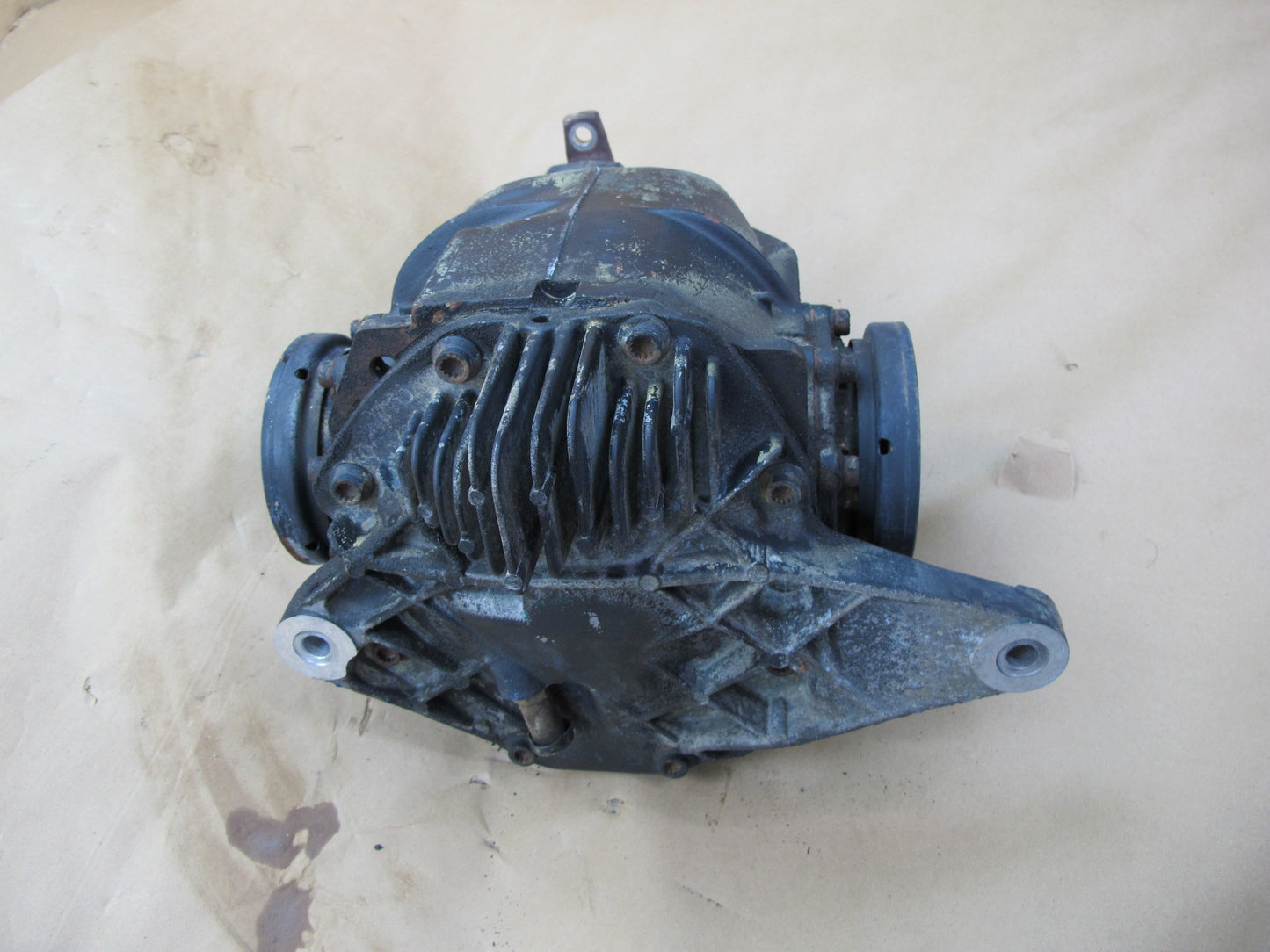 96-98 MERCEDES R129 SL-CLASS REAR DIFFERENTIAL AXLE CARRIER 2.65 RATIO OEM