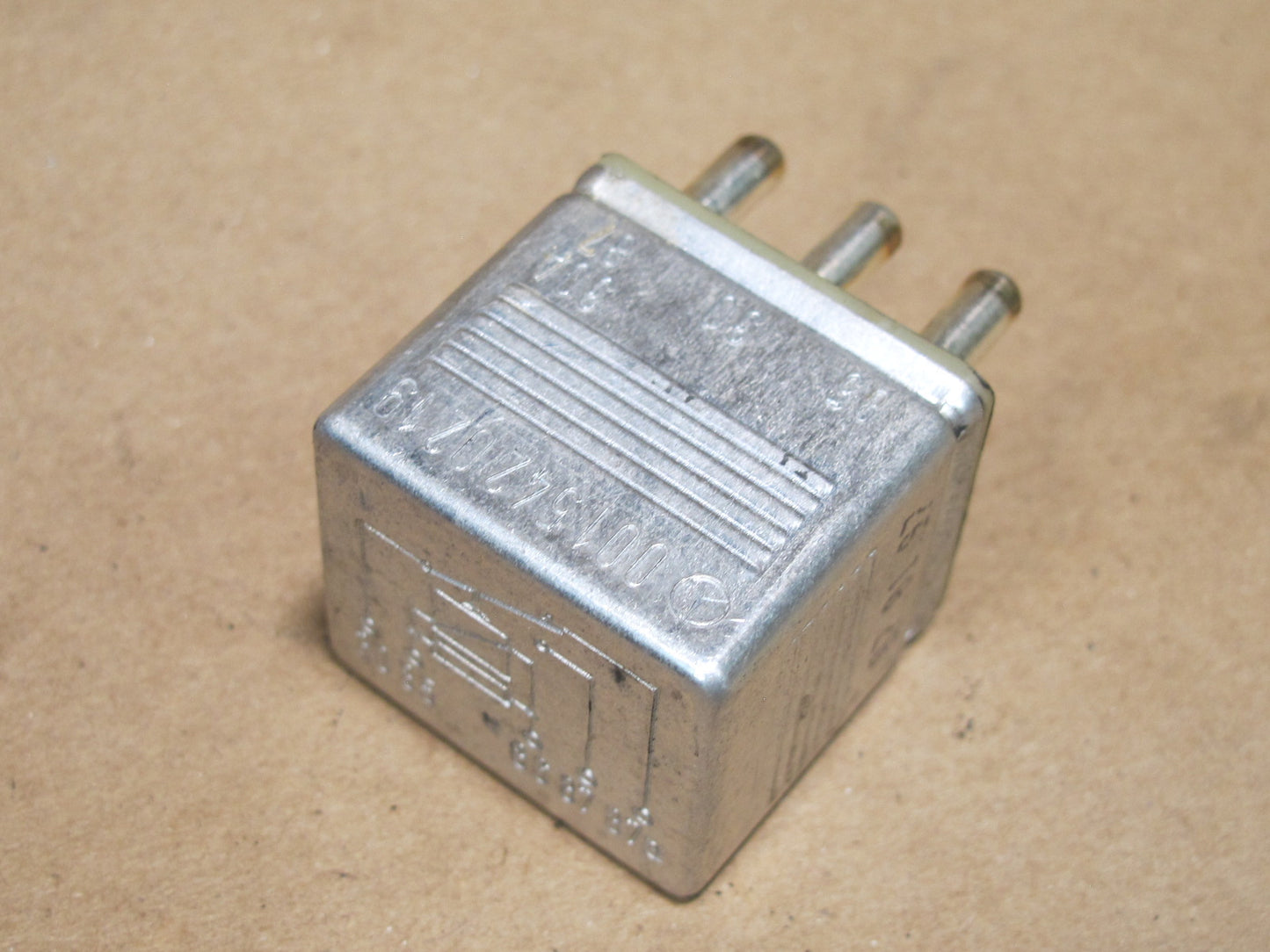 96-02 Mercedes R129 Sl-class Multi Purpose Relay Module 0015420219 OEM