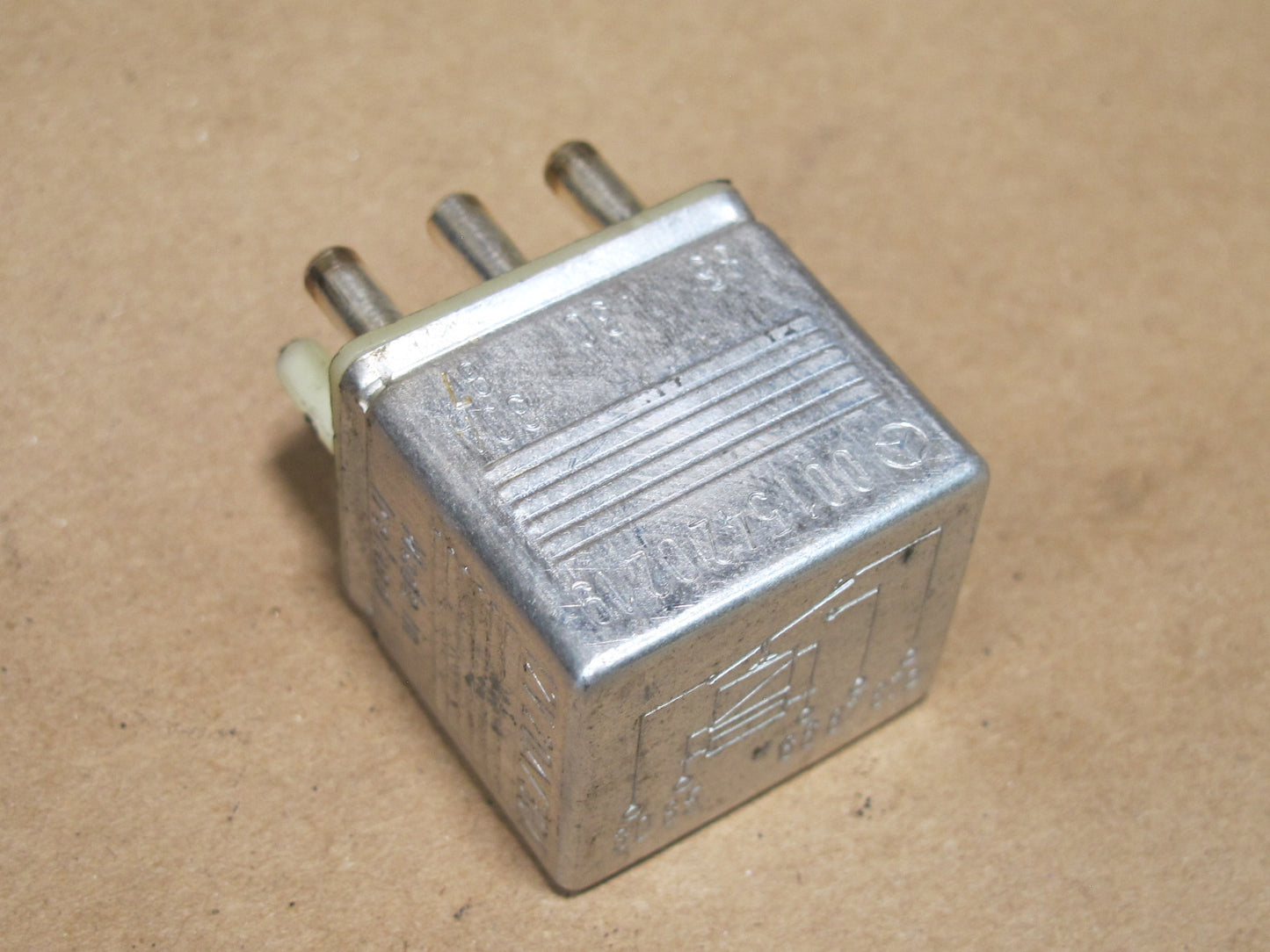 96-02 Mercedes R129 Sl-class Multi Purpose Relay Module 0015420219 OEM