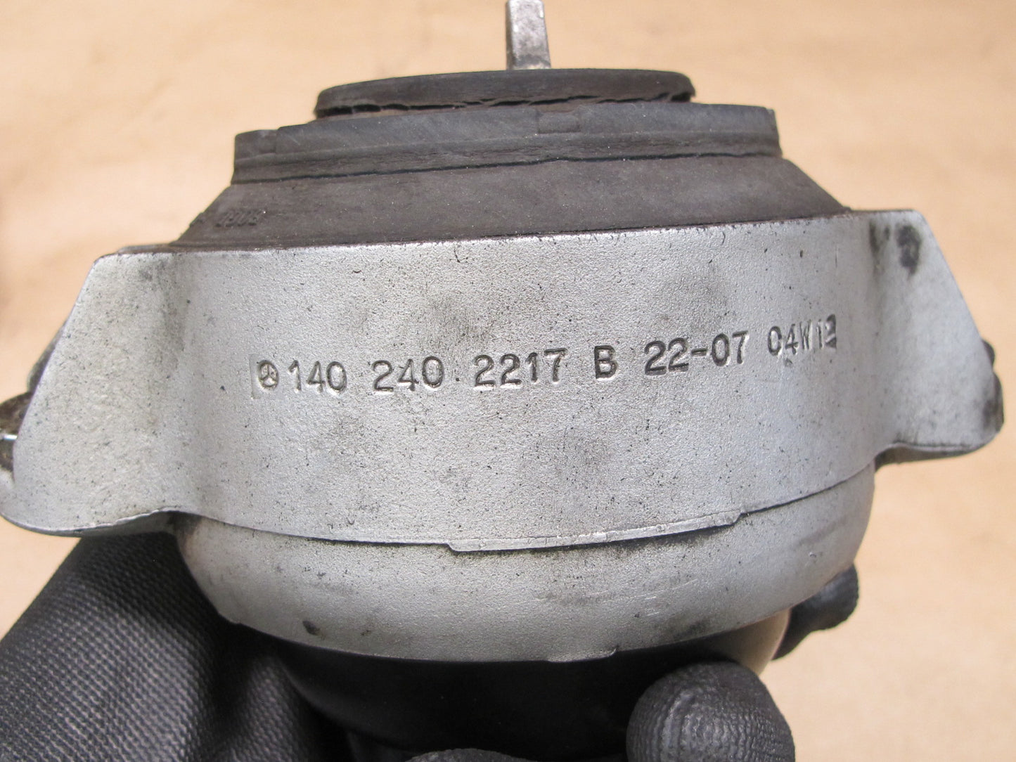 94-99 MERCEDES R129 SL500 M119 SET OF 2 LEFT & RIGHT ENGINE MOTOR MOUNT OEM