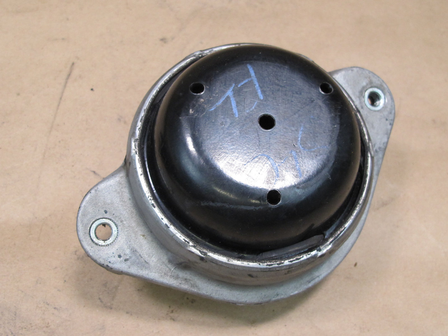 94-99 MERCEDES R129 SL500 M119 SET OF 2 LEFT & RIGHT ENGINE MOTOR MOUNT OEM