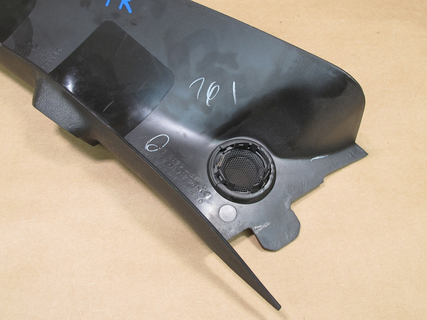 2003-2007 Hummer H2 Front Left & Right Side A Pillar Cover Trim Panel Set