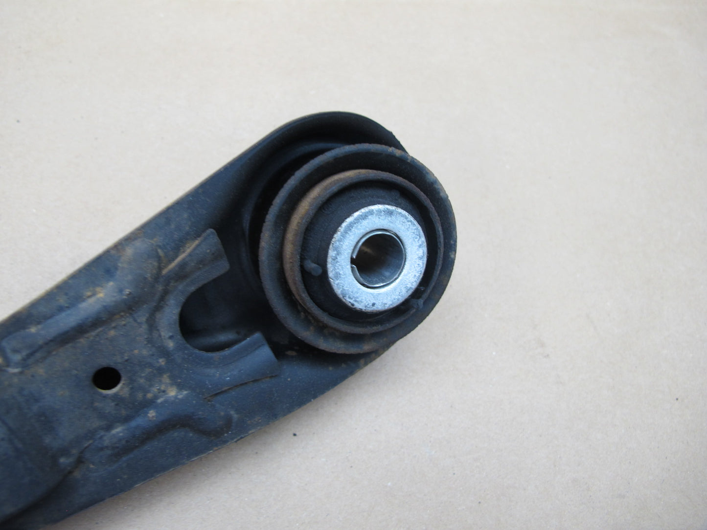 94-98 Mercedes R129 Sl-class Set of 2 Rear Left & Right Lower Control Arm OEM