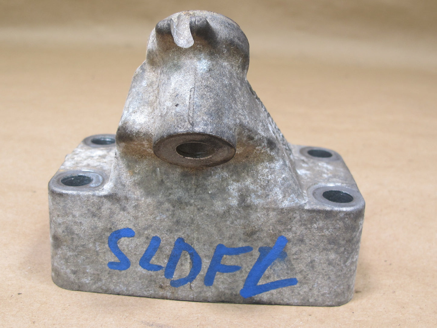 94-98 Mercedes R129 SL500 M119 Set of 2 Left & Right Engine Motor Mount OEM