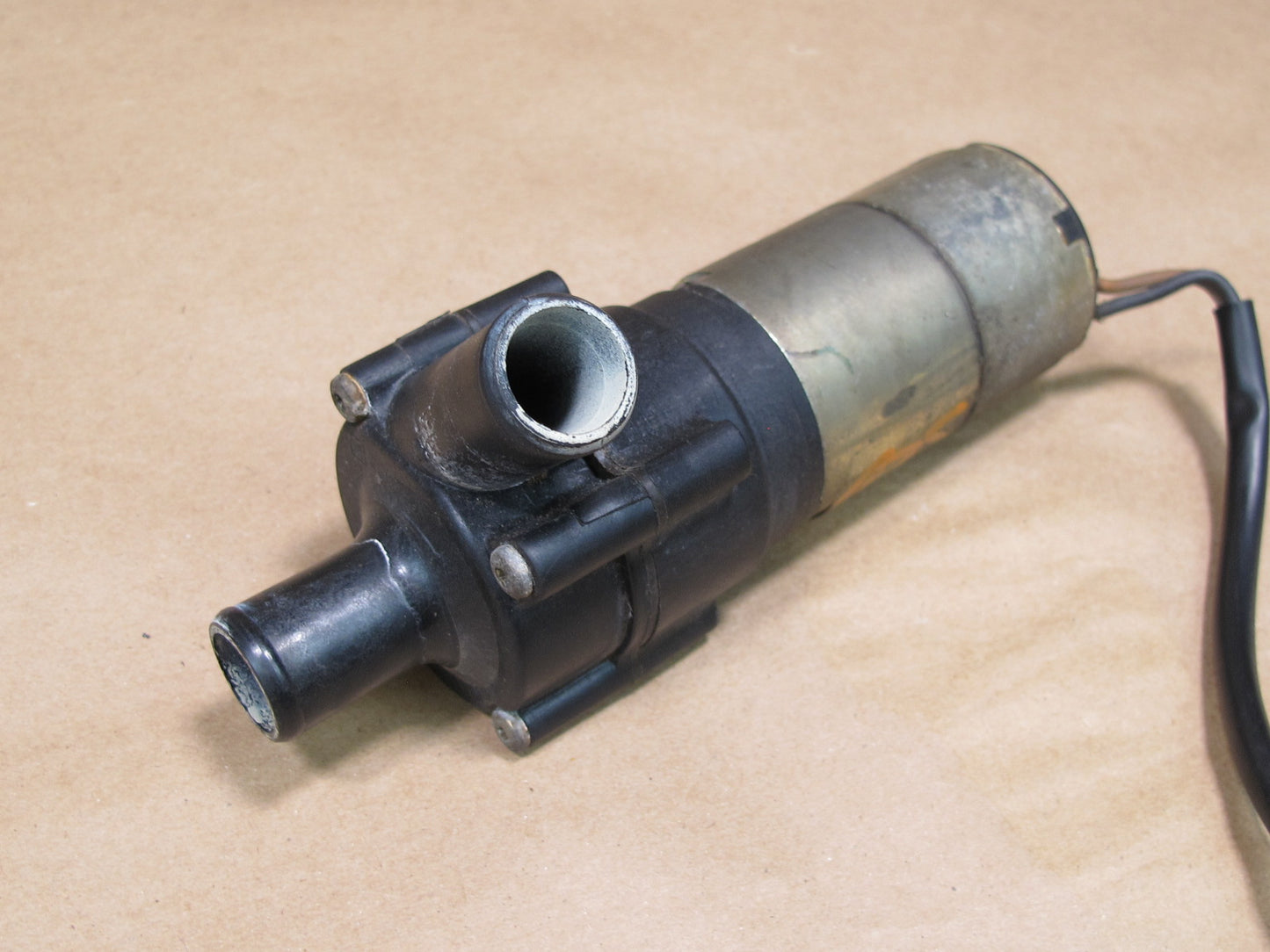 96-02 Mercedes R129 Sl-class Engine Auxiliary AUX Water Pump 0018351064 OEM