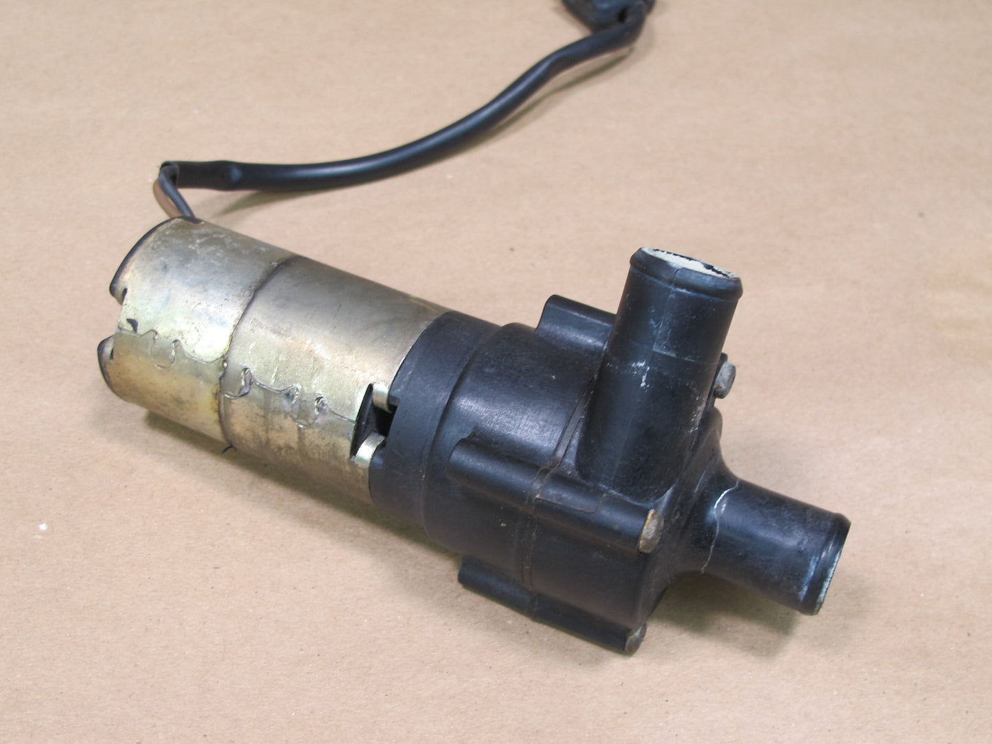 96-02 Mercedes R129 Sl-class Engine Auxiliary AUX Water Pump 0018351064 OEM