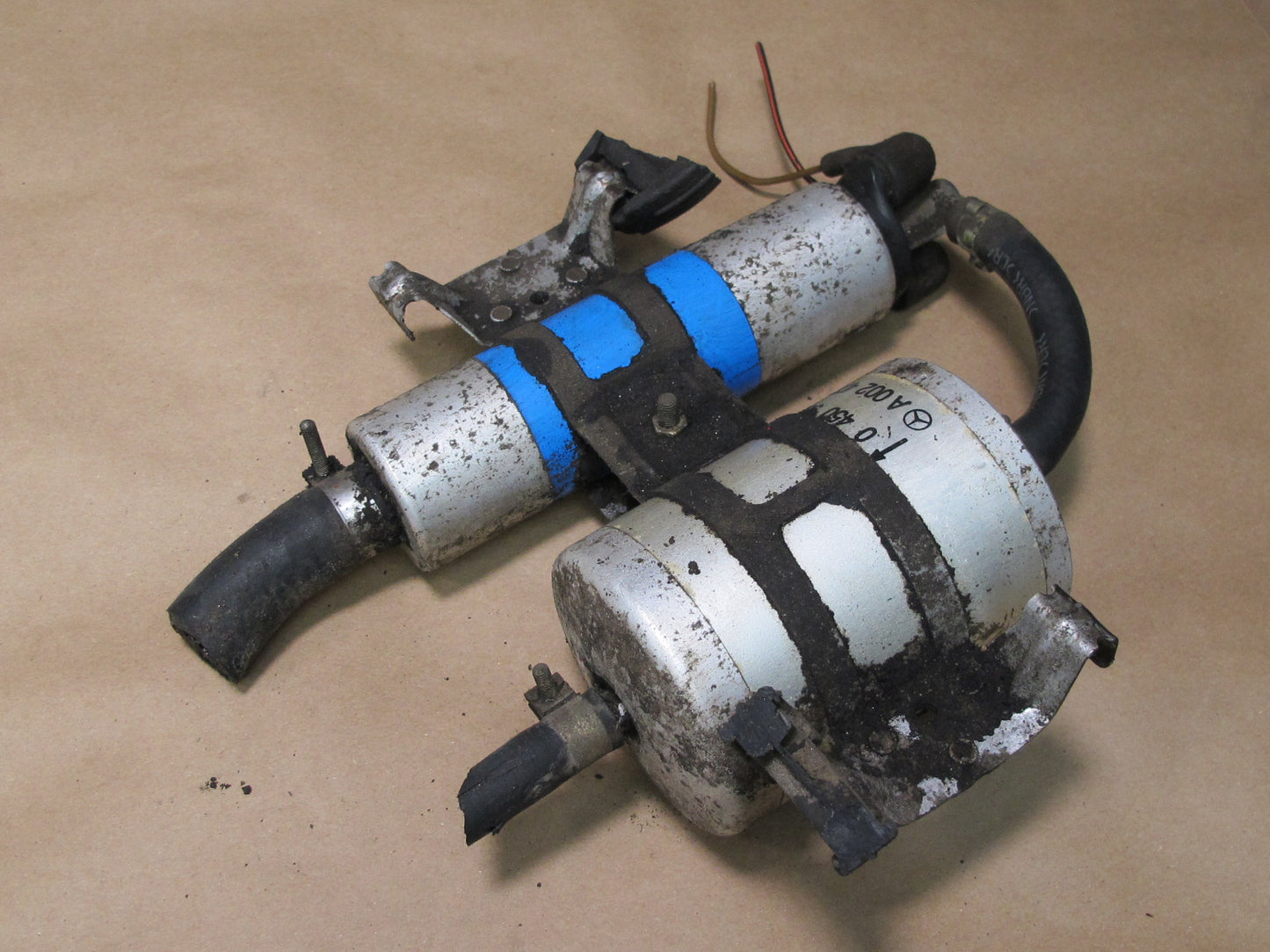 94-98 Mercedes R129 Sl-class Fuel Filter & Auxiliary Pump Assembly OEM